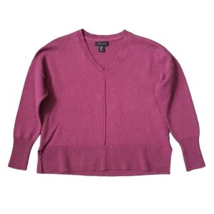 TAHARI Pink Sweater Vneck Ribbed Knit Center Seam Medium